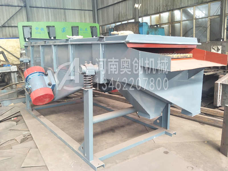 陶瓷粉篩分除雜專用直線振動(dòng)篩安裝分料器有什么作用