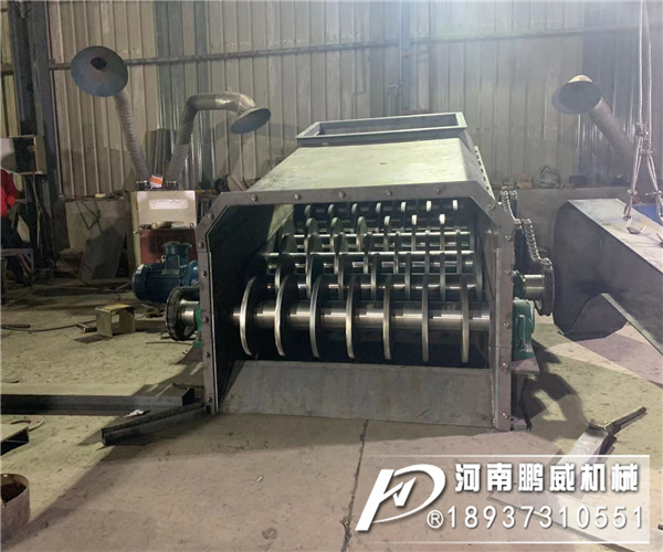 河卵石滾軸篩分機