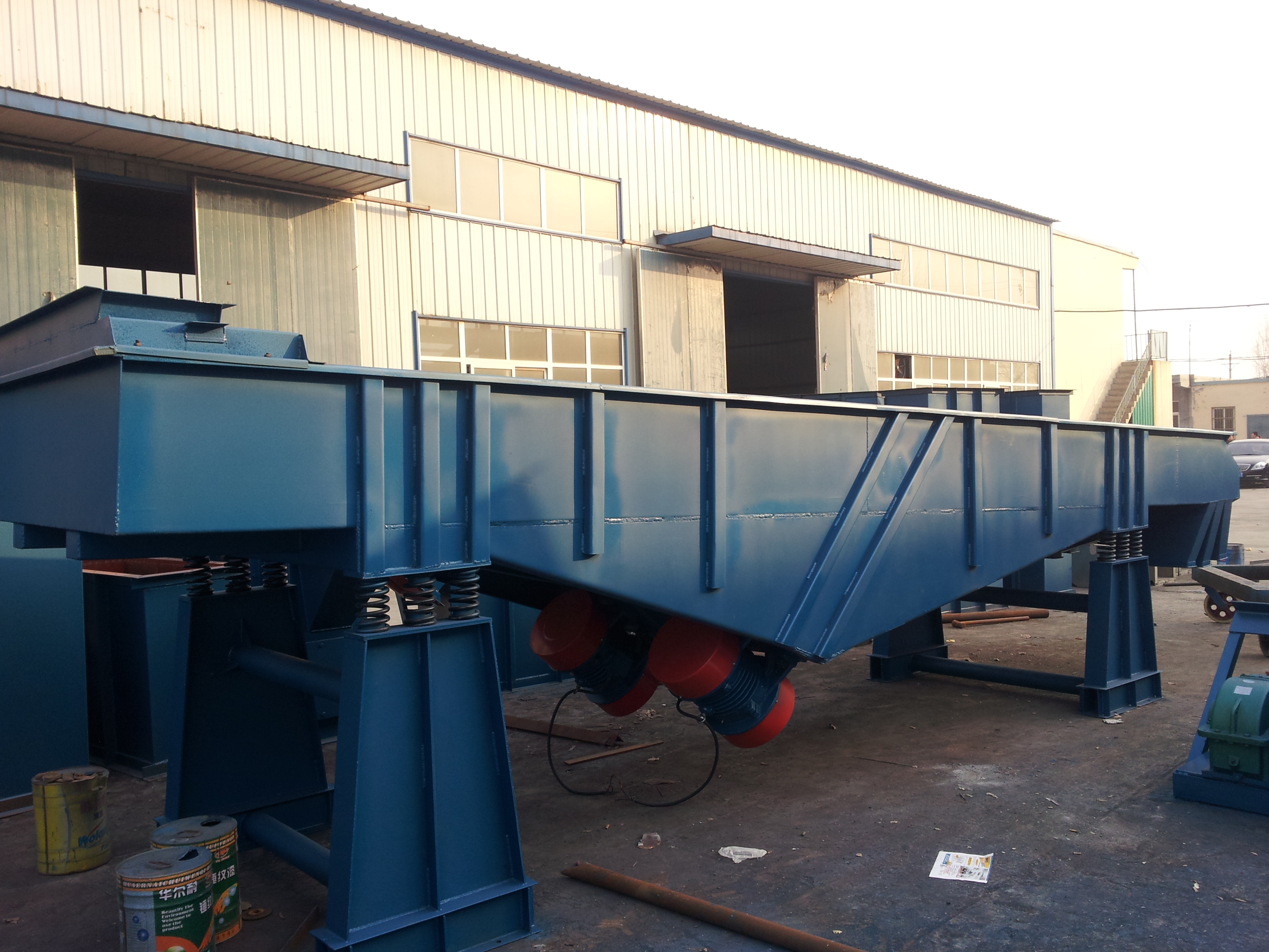 礦用直線振動篩